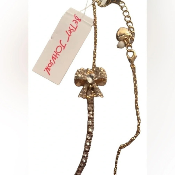 BETSEY JOHNSON Enamel Pink Strawberry Necklace with Red Crystal Seeds NEW NWT - Picture 11 of 13